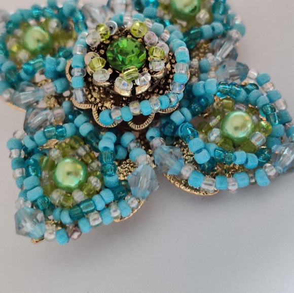 Vintage Maltese Cross Embellished w/ Glass Beads - Picture 11 of 11